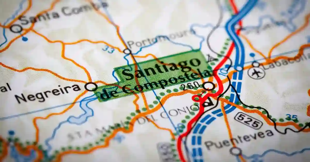 Mapa detalhado da região de Santiago de Compostela, na Espanha — um dos principais destinos energéticos para renovar sua sorte.